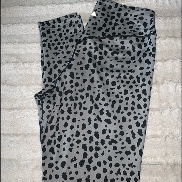 The Ascend Pant Snow Leopard Midnight - Picture 2 of 4